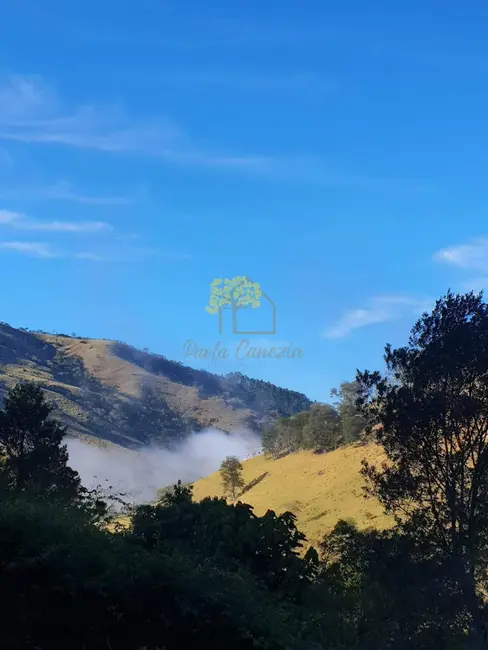 Sítio / Rancho com 4 quartos à venda e para alugar, 140m2 em Sao Jose Dos Campos - SP - imagem 5 Foto 5 de Sítio / Rancho com 4 quartos à venda e para alugar, 140m2 em Sao Jose Dos Campos - SP