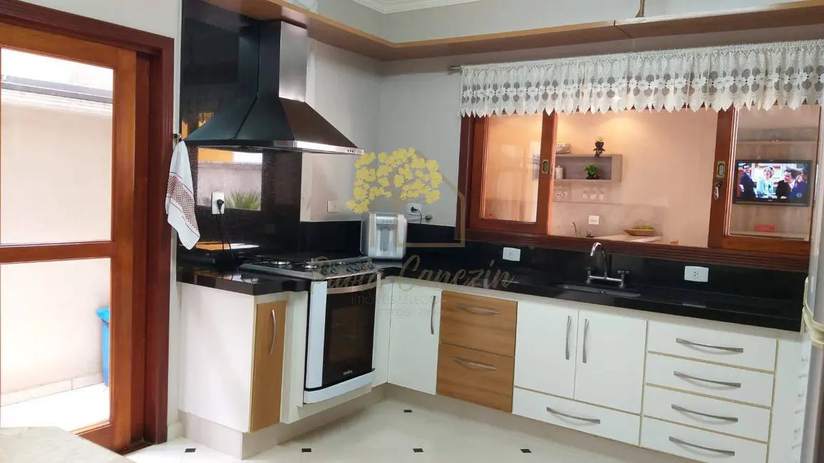 Foto 4 de Casa com 4 quartos à venda, 264m2 em Sao Jose Dos Campos - SP