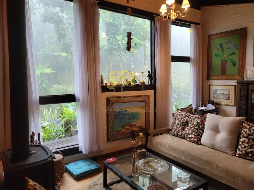 Foto 1 de Sítio / Rancho com 3 quartos à venda e para alugar, 150m2 em Sao Jose Dos Campos - SP