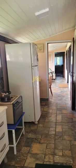 Foto 4 de Sítio / Rancho com 3 quartos à venda e para alugar, 150m2 em Sao Jose Dos Campos - SP