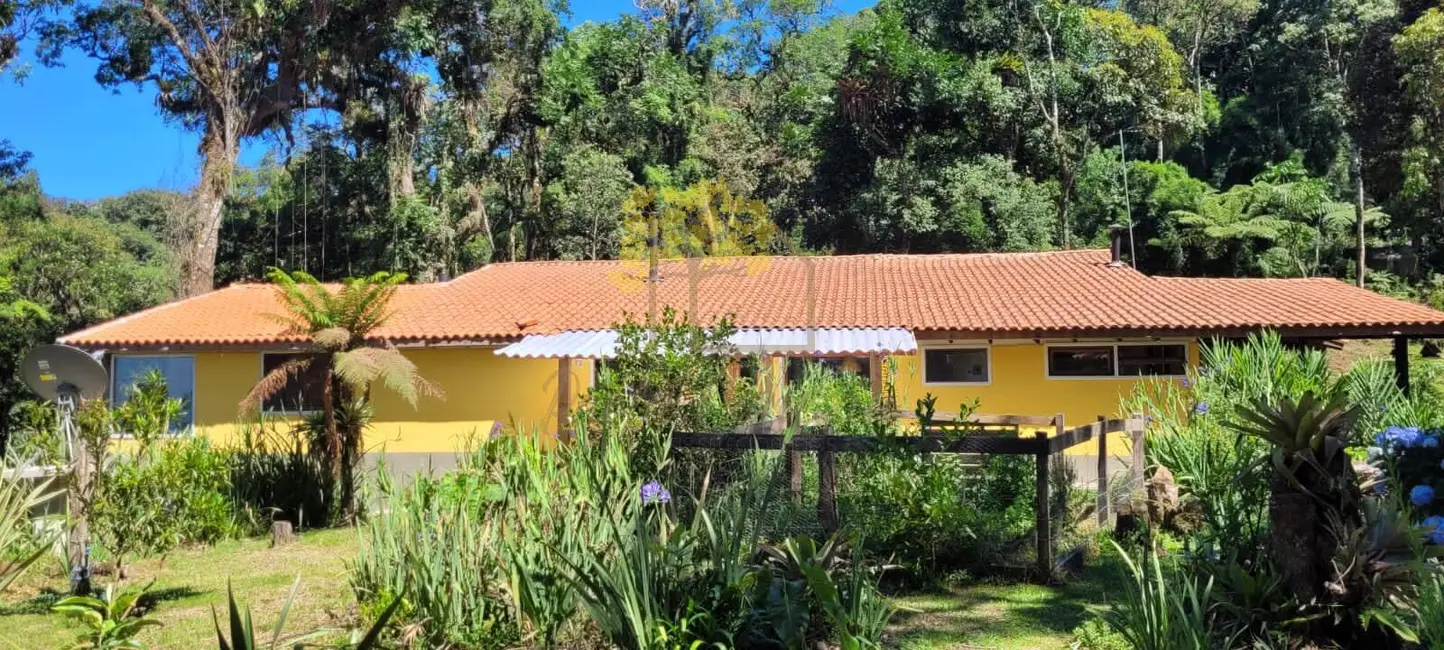 Foto 9 de Sítio / Rancho com 3 quartos à venda e para alugar, 150m2 em Sao Jose Dos Campos - SP