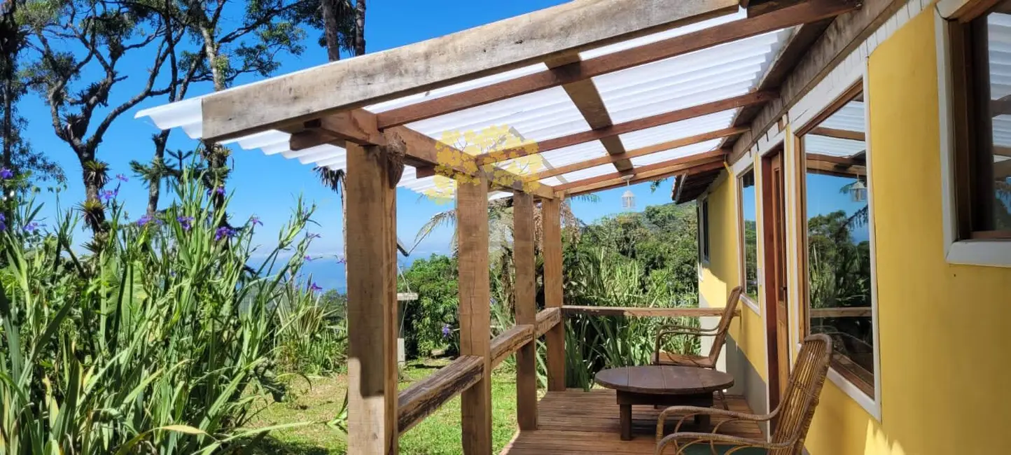 Foto 2 de Sítio / Rancho com 3 quartos à venda e para alugar, 150m2 em Sao Jose Dos Campos - SP