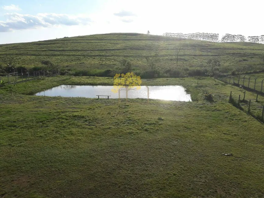 Foto 5 de Chácara com 2 quartos à venda, 312m2 em Chácara Marambaia, Cacapava - SP
