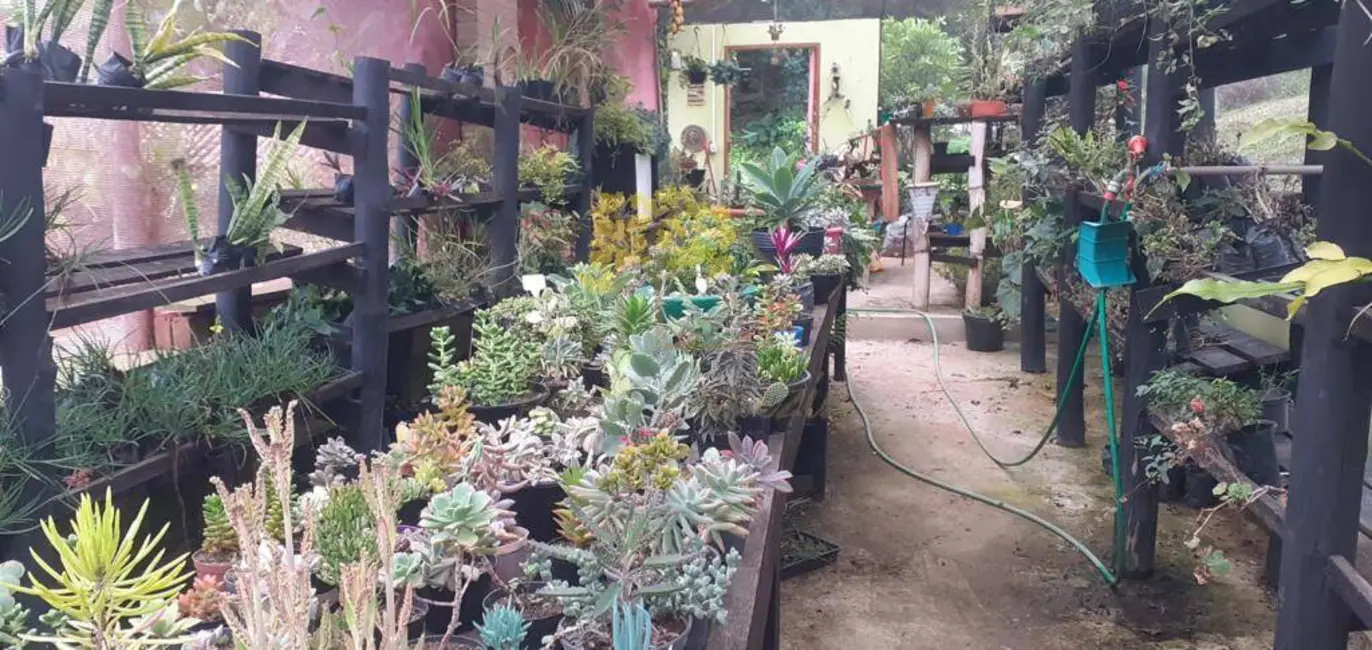 Sítio / Rancho com 3 quartos à venda, 400m2 em Sao Jose Dos Campos - SP - imagem 8 Foto 8 de Sítio / Rancho com 3 quartos à venda, 400m2 em Sao Jose Dos Campos - SP