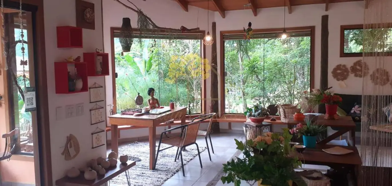 Sítio / Rancho com 3 quartos à venda, 400m2 em Sao Jose Dos Campos - SP - imagem 4 Foto 4 de Sítio / Rancho com 3 quartos à venda, 400m2 em Sao Jose Dos Campos - SP