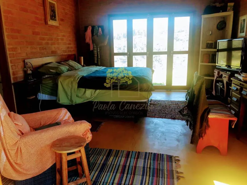 Chácara com 2 quartos à venda em Centro, Goncalves - MG - imagem 5 Foto 5 de Chácara com 2 quartos à venda em Centro, Goncalves - MG