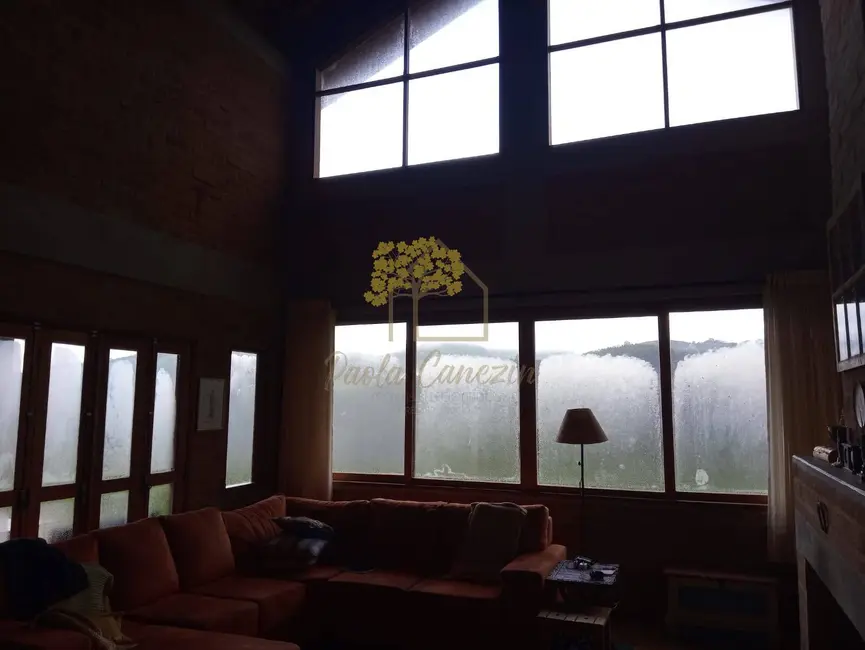 Chácara com 2 quartos à venda em Centro, Goncalves - MG - imagem 6 Foto 6 de Chácara com 2 quartos à venda em Centro, Goncalves - MG