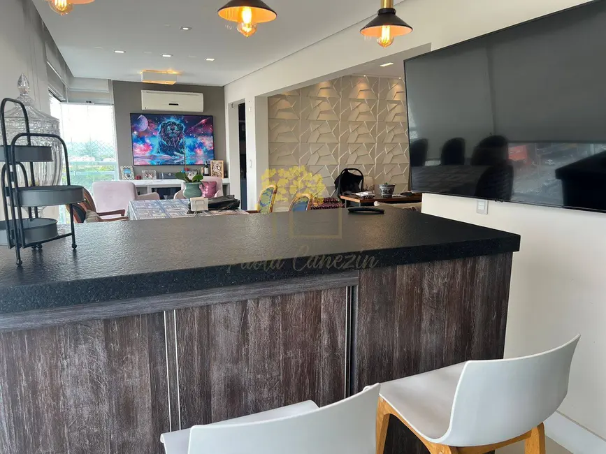 Apartamento com 3 quartos à venda e para alugar, 152m2 em Sao Jose Dos Campos - SP - imagem 6 Foto 6 de Apartamento com 3 quartos à venda e para alugar, 152m2 em Sao Jose Dos Campos - SP