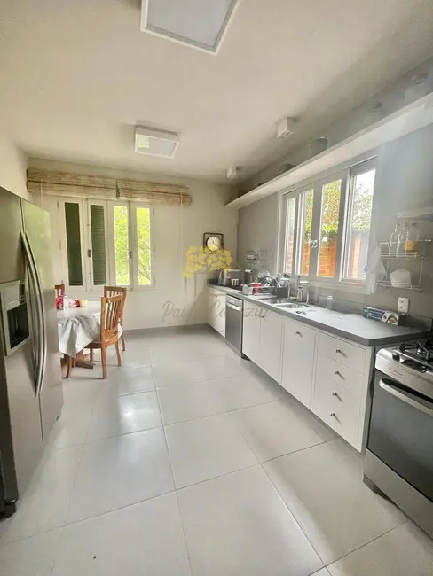 Foto 3 de Sítio / Rancho com 10 quartos à venda, 450m2 em Sao Jose Dos Campos - SP