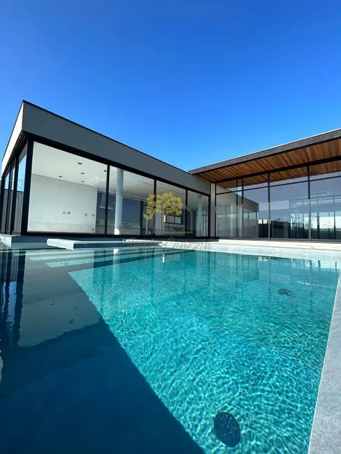 Casa com 4 quartos à venda, 600m2 em Sao Jose Dos Campos - SP - imagem 5 Foto 5 de Casa com 4 quartos à venda, 600m2 em Sao Jose Dos Campos - SP