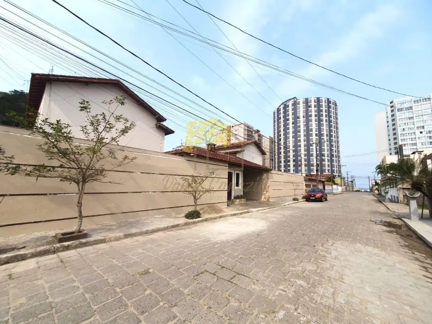 Casa de Condomínio com 2 quartos para alugar, 86m2 em Itanhaem - SP - imagem 2 Foto 2 de Casa de Condomínio com 2 quartos para alugar, 86m2 em Itanhaem - SP