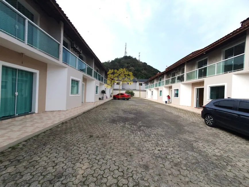 Casa de Condomínio com 2 quartos para alugar, 86m2 em Itanhaem - SP - imagem 4 Foto 4 de Casa de Condomínio com 2 quartos para alugar, 86m2 em Itanhaem - SP