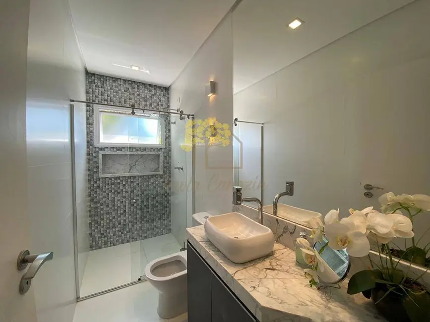 Foto 3 de Casa com 4 quartos à venda, 400m2 em Sao Jose Dos Campos - SP