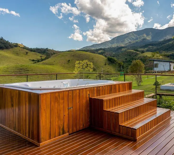 Casa com 3 quartos para alugar, 200m2 em Sao Jose Dos Campos - SP - imagem 8 Foto 8 de Casa com 3 quartos para alugar, 200m2 em Sao Jose Dos Campos - SP