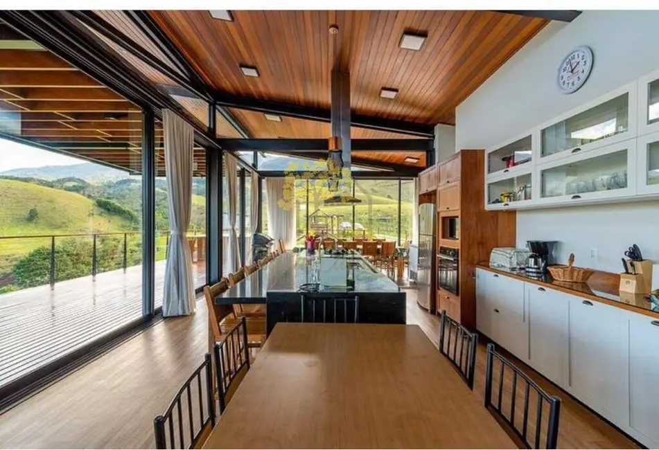 Casa com 3 quartos para alugar, 200m2 em Sao Jose Dos Campos - SP - imagem 4 Foto 4 de Casa com 3 quartos para alugar, 200m2 em Sao Jose Dos Campos - SP