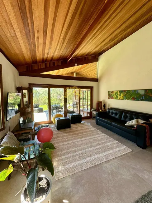 Foto 8 de Sítio / Rancho com 2 quartos à venda, 210m2 em Sao Jose Dos Campos - SP