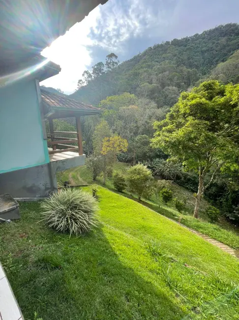 Foto 3 de Chácara com 3 quartos à venda e para alugar, 200m2 em Sao Jose Dos Campos - SP