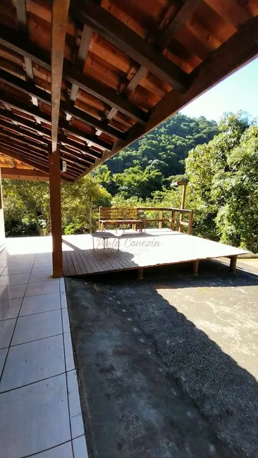 Foto 1 de Chácara com 3 quartos à venda e para alugar, 200m2 em Sao Jose Dos Campos - SP