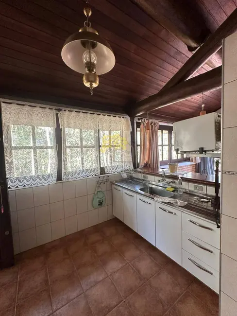 Foto 9 de Sítio / Rancho com 3 quartos à venda, 250m2 em Sao Jose Dos Campos - SP