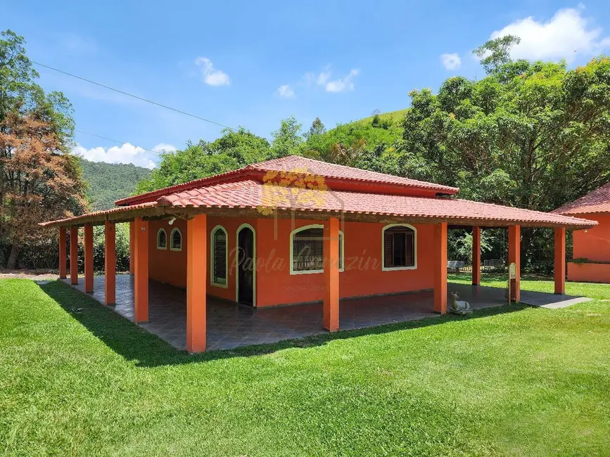 Chácara com 3 quartos à venda em Sao Jose Dos Campos - SP - imagem 6 Foto 6 de Chácara com 3 quartos à venda em Sao Jose Dos Campos - SP