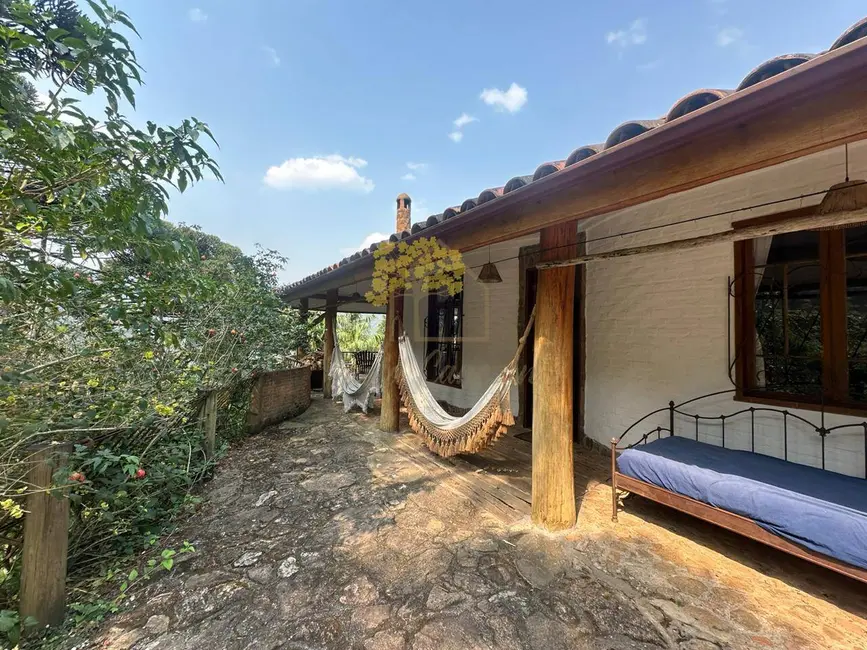 Casa com 3 quartos para alugar em Sao Jose Dos Campos - SP - imagem 8 Foto 8 de Casa com 3 quartos para alugar em Sao Jose Dos Campos - SP