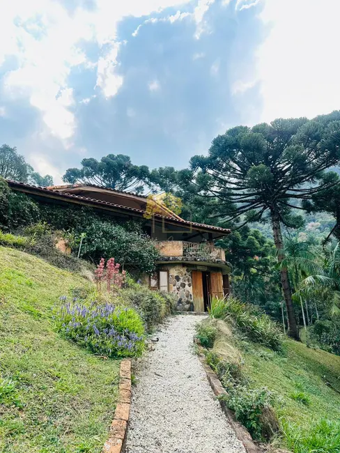 Casa com 3 quartos para alugar em Sao Jose Dos Campos - SP - imagem 1 Foto 1 de Casa com 3 quartos para alugar em Sao Jose Dos Campos - SP