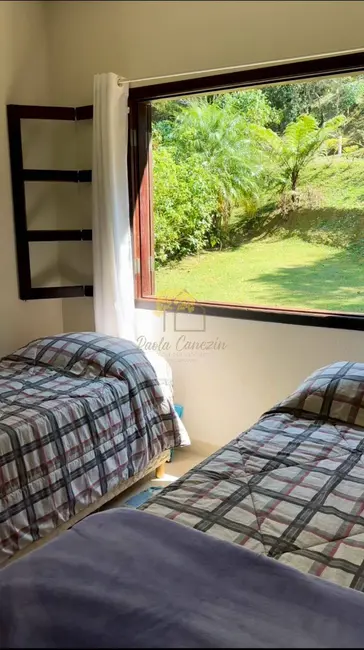 Casa com 5 quartos à venda, 200m2 em Sao Jose Dos Campos - SP - imagem 3 Foto 3 de Casa com 5 quartos à venda, 200m2 em Sao Jose Dos Campos - SP