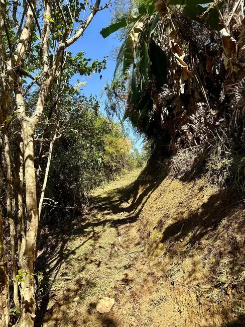 Casa com 5 quartos à venda, 200m2 em Sao Jose Dos Campos - SP - imagem 6 Foto 6 de Casa com 5 quartos à venda, 200m2 em Sao Jose Dos Campos - SP