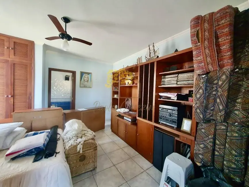 Foto 8 de Casa com 7 quartos à venda, 436m2 em Itanhaem - SP