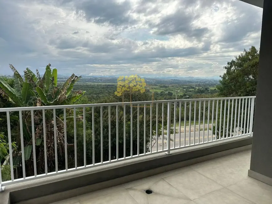 Casa com 5 quartos à venda, 300m2 em Sao Jose Dos Campos - SP - imagem 9 Foto 9 de Casa com 5 quartos à venda, 300m2 em Sao Jose Dos Campos - SP