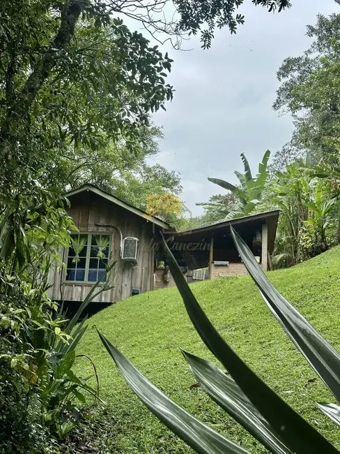 Foto 6 de Sítio / Rancho com 6 quartos à venda, 500m2 em Sao Jose Dos Campos - SP
