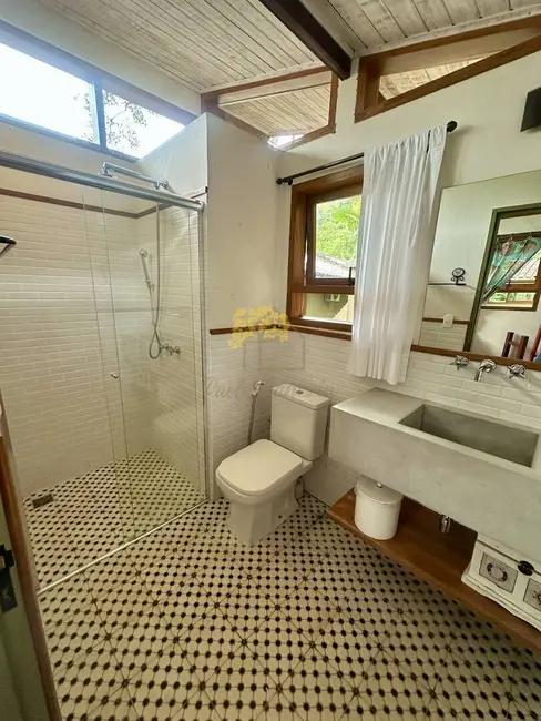 Foto 5 de Sítio / Rancho com 6 quartos à venda, 500m2 em Sao Jose Dos Campos - SP