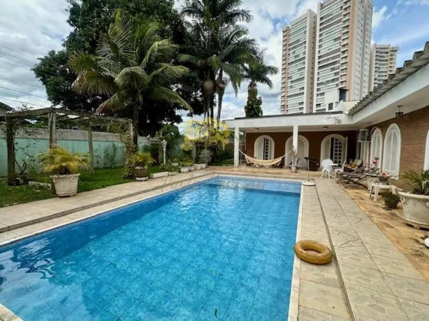 Foto 3 de Casa com 6 quartos à venda, 250m2 em Sao Jose Dos Campos - SP