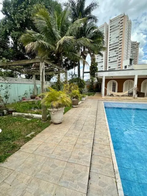 Foto 2 de Casa com 6 quartos à venda, 250m2 em Sao Jose Dos Campos - SP