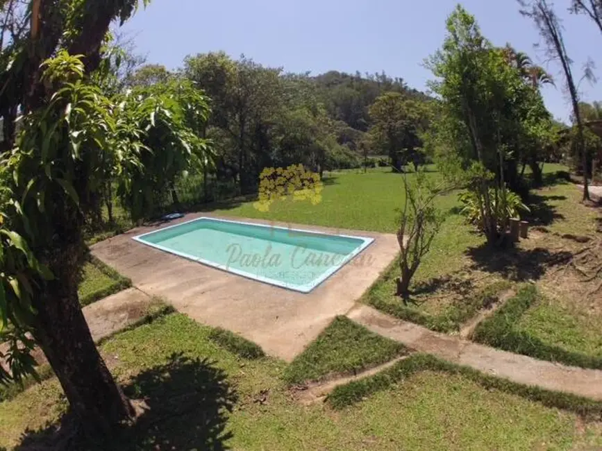 Foto 1 de Chácara com 4 quartos à venda em Sao Jose Dos Campos - SP
