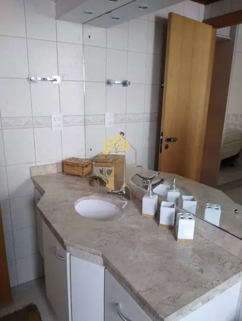 Foto 2 de Apartamento com 2 quartos à venda, 98m2 em Campos Do Jordao - SP