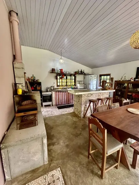 Foto 4 de Sítio / Rancho com 3 quartos à venda, 100m2 em Sao Jose Dos Campos - SP