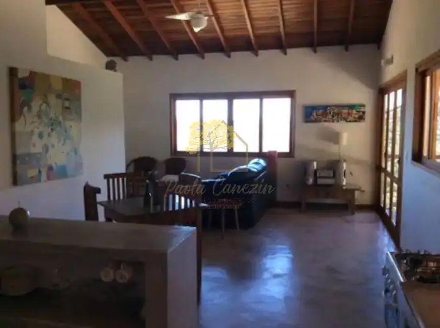 Sítio / Rancho com 3 quartos à venda e para alugar, 110m2 em Sao Jose Dos Campos - SP - imagem 2 Foto 2 de Sítio / Rancho com 3 quartos à venda e para alugar, 110m2 em Sao Jose Dos Campos - SP
