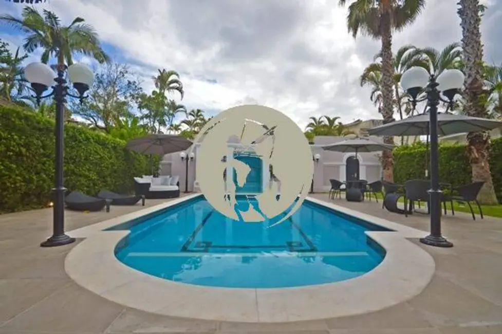 Casa de Condomínio com 4 quartos à venda, 420m2 em Jardim Acapulco, Guaruja - SP - imagem 2 Foto 2 de Casa de Condomínio com 4 quartos à venda, 420m2 em Jardim Acapulco, Guaruja - SP