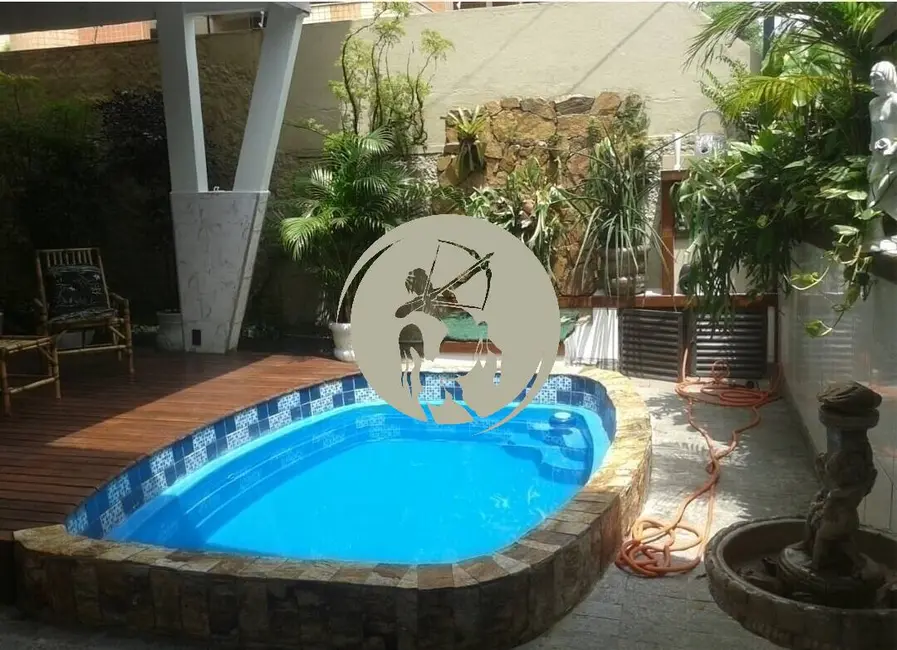 Foto 1 de Casa com 3 quartos à venda, 264m2 em Embaré, Santos - SP