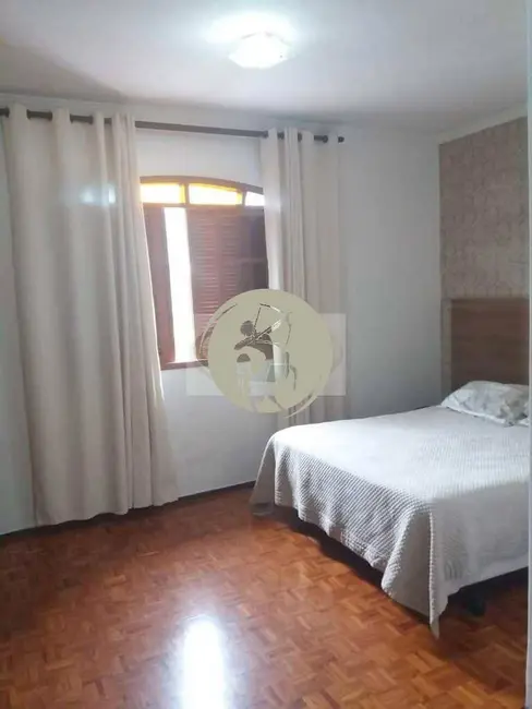 Casa com 3 quartos à venda, 174m2 em Marapé, Santos - SP - imagem 9 Foto 9 de Casa com 3 quartos à venda, 174m2 em Marapé, Santos - SP