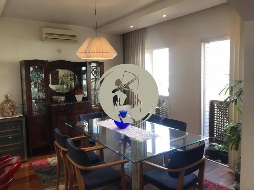 Apartamento com 3 quartos à venda, 260m2 em Gonzaga, Santos - SP - imagem 5 Foto 5 de Apartamento com 3 quartos à venda, 260m2 em Gonzaga, Santos - SP