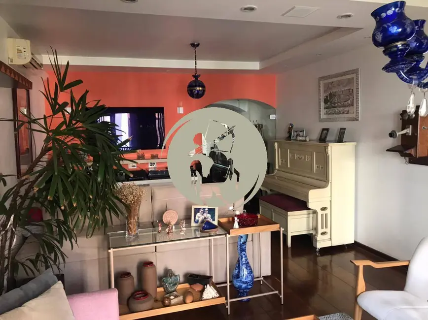 Apartamento com 3 quartos à venda, 260m2 em Gonzaga, Santos - SP - imagem 8 Foto 8 de Apartamento com 3 quartos à venda, 260m2 em Gonzaga, Santos - SP