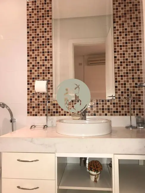 Foto 9 de Casa com 4 quartos à venda, 350m2 em Embaré, Santos - SP