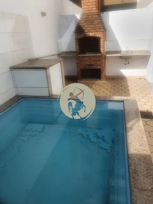 Casa com 3 quartos à venda, 180m2 em Gonzaga, Santos - SP - imagem 4 Foto 4 de Casa com 3 quartos à venda, 180m2 em Gonzaga, Santos - SP