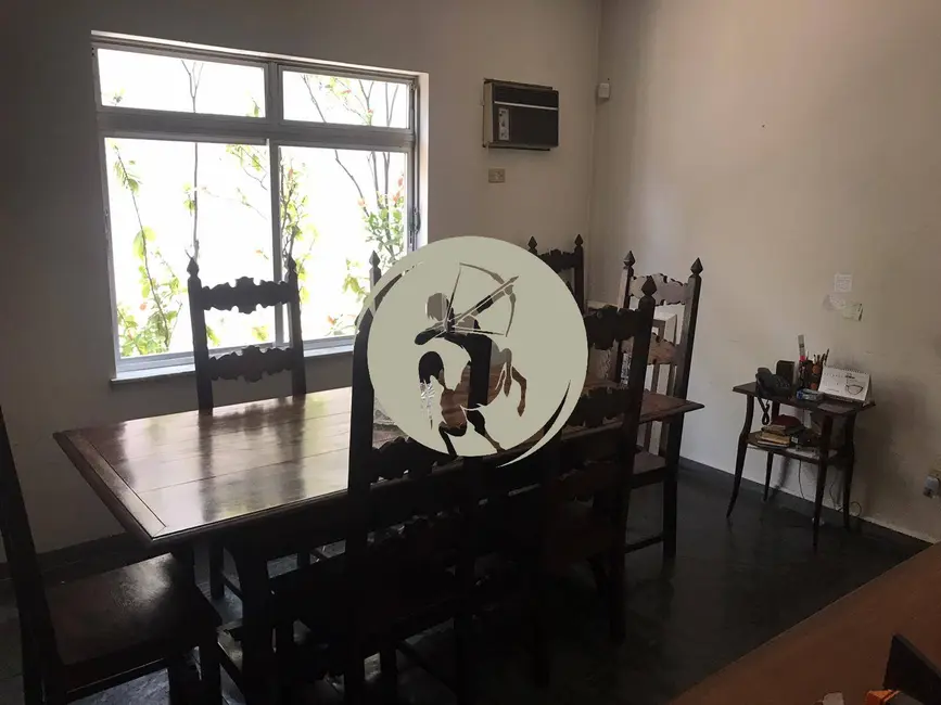 Casa com 3 quartos à venda, 280m2 em Gonzaga, Santos - SP - imagem 4 Foto 4 de Casa com 3 quartos à venda, 280m2 em Gonzaga, Santos - SP