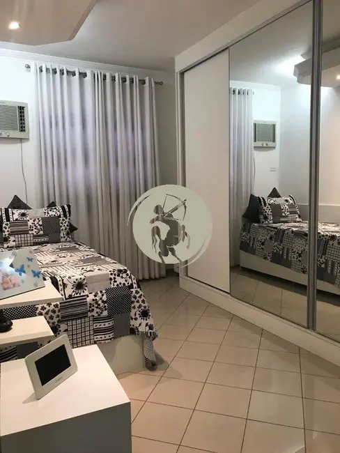 Foto 3 de Casa com 3 quartos à venda, 135m2 em Ponta da Praia, Santos - SP