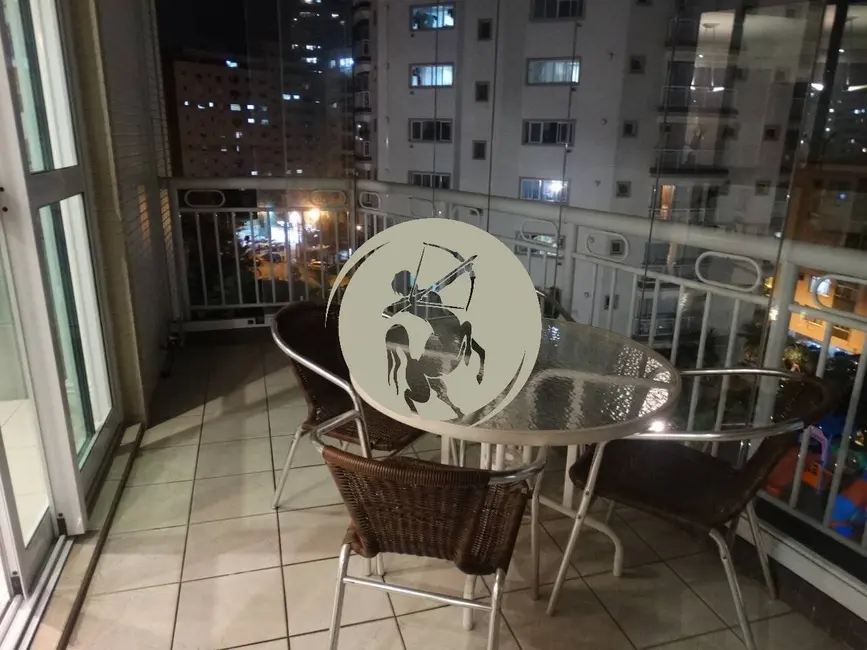 Foto 3 de Apartamento com 3 quartos à venda, 199m2 em Ponta da Praia, Santos - SP