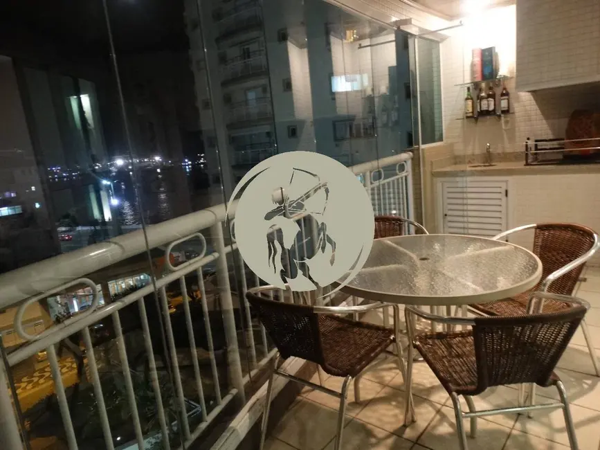 Foto 9 de Apartamento com 3 quartos à venda, 199m2 em Ponta da Praia, Santos - SP