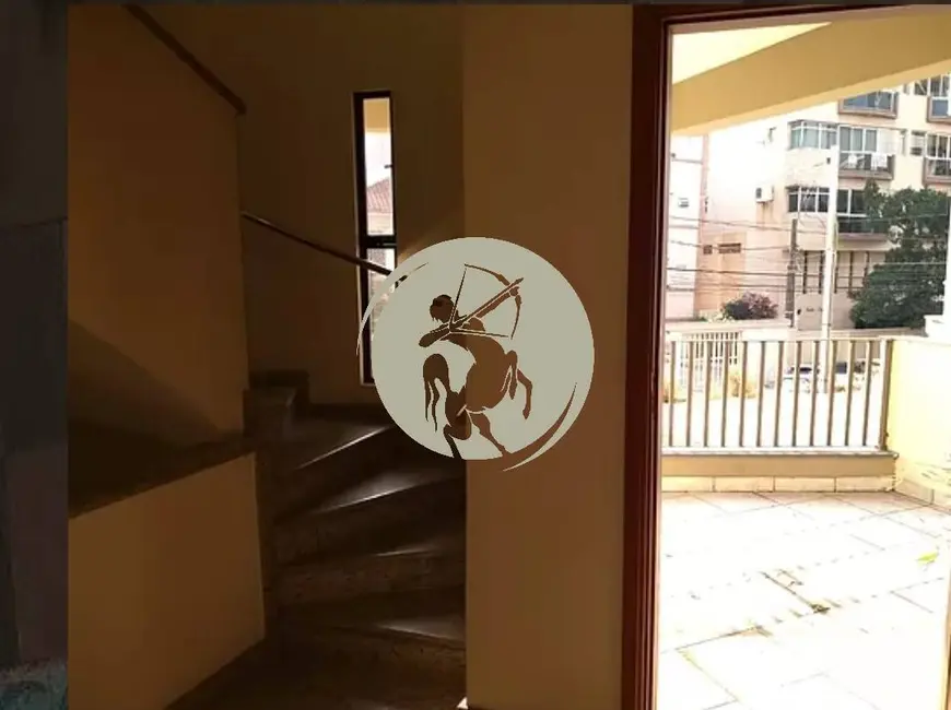 Casa com 4 quartos à venda, 340m2 em Embaré, Santos - SP - imagem 9 Foto 9 de Casa com 4 quartos à venda, 340m2 em Embaré, Santos - SP